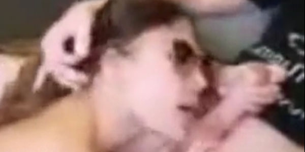 ดูคลิปโป๊ PornXNXX สาวแว่นโดนกระแทกเน้น ๆ ครางลั่นห้องเลย แหกหีเย็ดสดอย่างมันส์ ดูคลิปโป๊ PornXNXX 18+