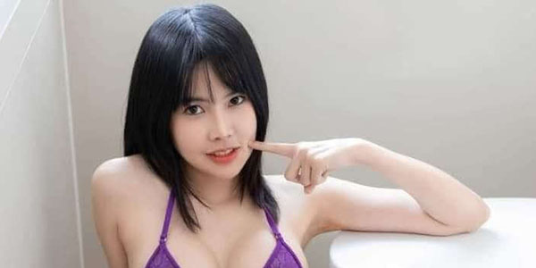 รูปโป๊แอบถ่าย รูปหลุดทางบ้าน สาวทางบ้านอวดแคมสวย ในชุดชั้นในสีม่วง รูปโป๊ทางบ้าน รูปโป๊หลุดหีสาวใหญ่ รูปโป๊ไทย
