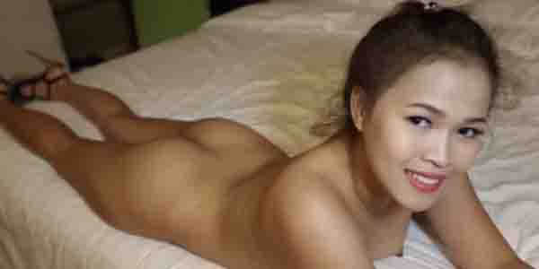 คลิปหลุด หลุดน้องขมิ้นหีสวย นอนถ่าขาอ้าโหนกนูน ๆ รอควยเย็ด